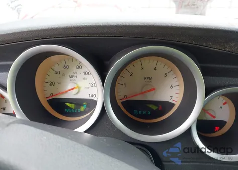 2006 Dodge Magnum z USA, uszkodzony, nr VIN 2D4FV47V96H429925